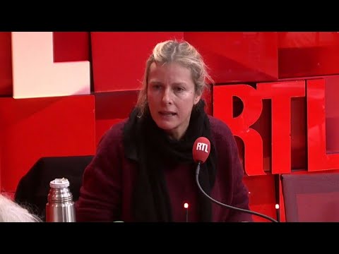 Karin Viard and love scenes