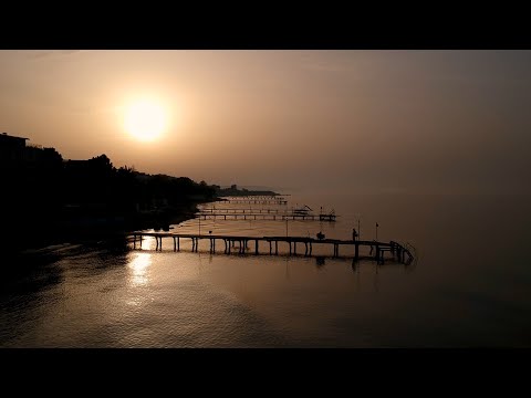 Petrit Çarkaxhiu - VAJZA E TOKAVE TË DIELLIT