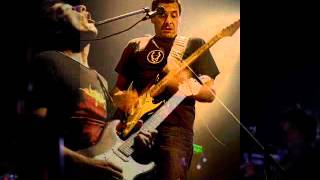 Divididos - Salir a comprar + Gol de mujer (vivo)