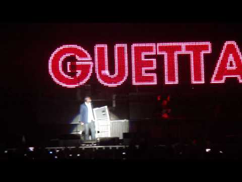 Show Black Eyed Peas BEP David Guetta e Akon