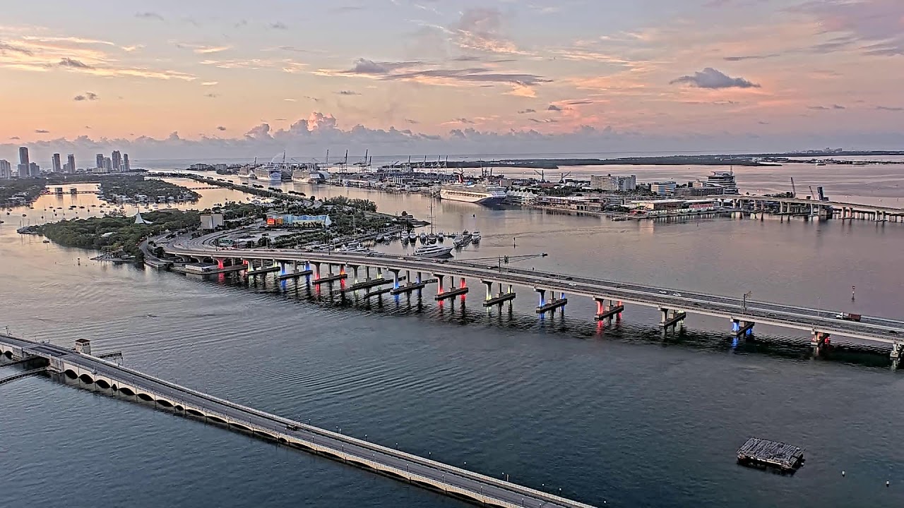 Live webcam view of Biscayne Bay & Miami Skyline