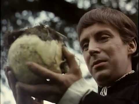 Ian Richardson playing Hamlet in 1969 - Yorick Scene