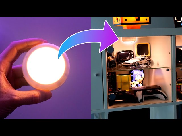 Vídeo relacionado con MERTTURM Recargable LED Armario Luz con Control Remoto, Regulables Mini LED Vitrina, 3 Temperaturas de Color, 9 RGB Iluminación de Armarios [3 Pieza]