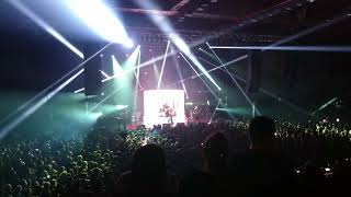 Hladno Pivo - Mojoj Majici // Kaže Stari Što Nam Fali (live)