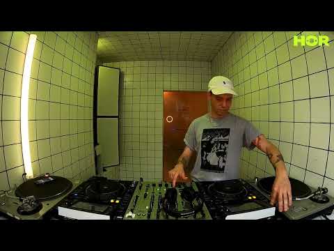 aufnahme + wiedergabe Showcase - S S S S / September 8 / 6pm-7pm