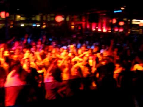 Wally Lopez playing Ori Undo - New Kid On The Rock (Suara) @ Space Ibiza (20/08/09)