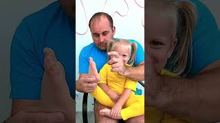 Download lagu Phone for a little daughter 😘😊🥰 mp3 Download lagu Phone for a little daughter 😘😊🥰 mp3