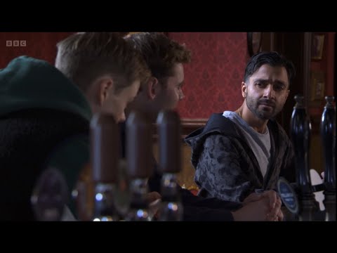 Eastenders Oscar accidentally lets slip to vinny that penny thought that she was pregnant yesterday