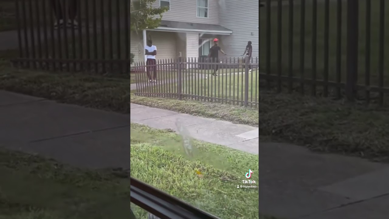 Ice Cream truck in the hood #icecream #truck #hood #funny #dancing #fyp #2023