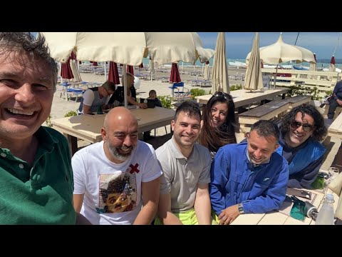 Barzelletta Strani amori -Paci