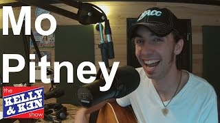 Mo Pitney - A Boy and a Girl thing