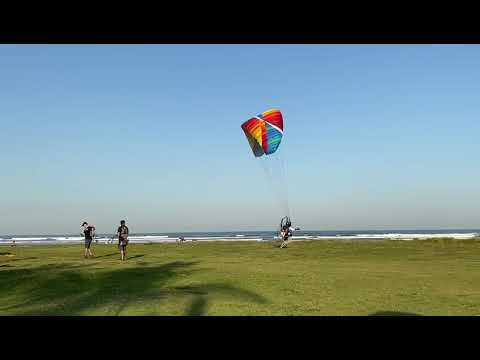 Decolagem Voo 225 de Paramotor IKE Costa - 28/05/22 - Itanhaém