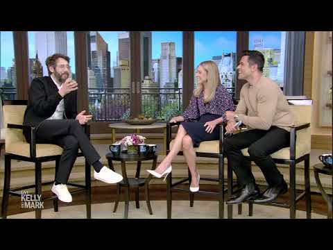 "Josh Groban’s Great Big Radio City Show" Gave Giant Wine Glasses to Donators