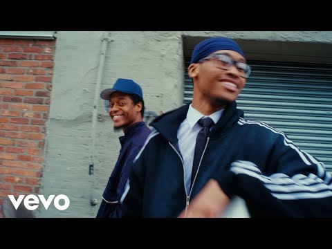 Mamadou. - Blurred Between The Sky and Mud (Documentary)