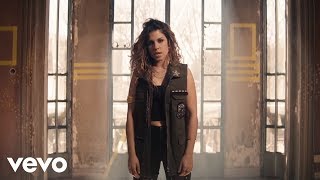 Hay Algo En Mí Lyrics English Translation