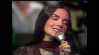 Crystal Gayle   Ready For the Times To Get Better