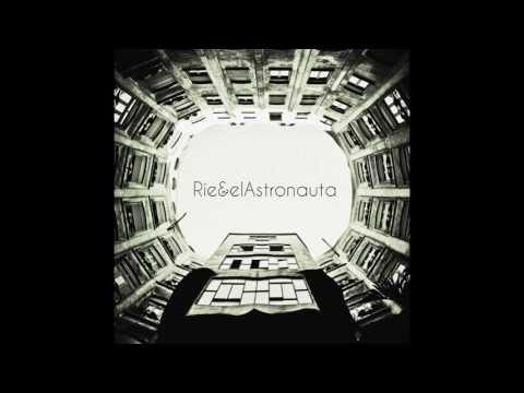 03. RAIN (Ríe&elAstronauta)