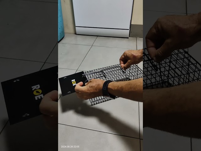 Vídeo relacionado con Petigi Animales Humane Trampa Jaula Captura Ratones Ratas Conejos Topos Martas Castores Tejones, Dimensiones/Modelo:Trampa para pájaros 1 (102 x 30 x 40 cm)