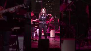 Lynda Carter Fallout 4 soundtrack, Good Neighbor Live