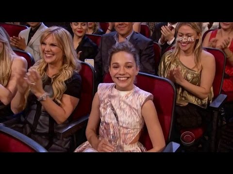 Maddie Ziegler @ People's Choice Awards 2016
