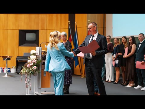 Feierliche Übergabe der Zeugnisse an die Justizfachwirtinnen und Justizfachwirte