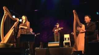 Moya Brennan and Cormac De Barra - Sailing - live