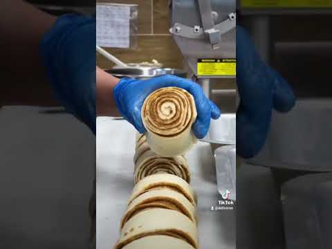 How To Make Your OWN Cinnabon Classic Rolls 🍥🥮