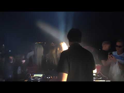 Jeremy Olander plays Kent - Petroleum (Jeremy Olander remix) at the castle 2019