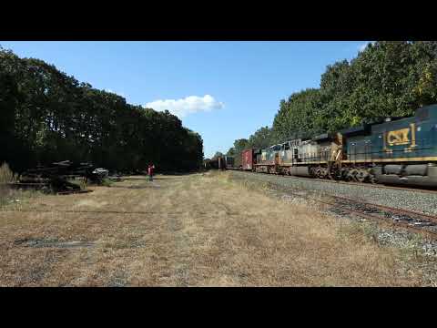 CSX M426 thunders past CP-64 (E. Brookfield MA) under blue skies on 10/12/23