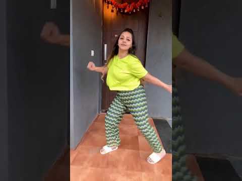 Ashwini Savajiyani Dance