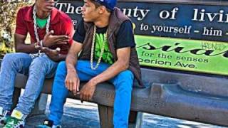 Spot Right There (feat. Teairra Mari) - New Boyz