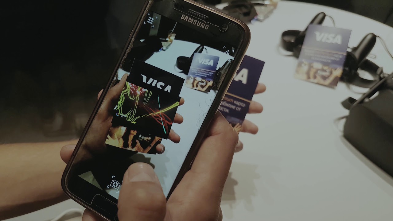 VISA Amphitheatre: VR изкуство към AR Gift Card изживяване