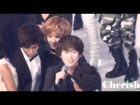 [fancam] 101230 SHINee Taemin with his hyungs @ K. GYDJ