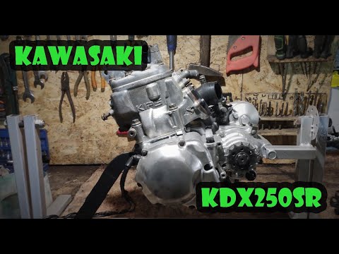 BUILDING ENGINE KAWASAKI KDX250SR TIMELAPSE. Сборка двигателя KAWASAKI KDX250SR