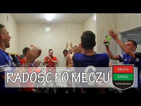 Radość szatni po meczu GKS Baruchowo - Unia (14.04.18)