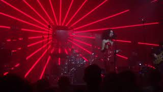 Yasemin Mori - Venüste Uyandım ( Zorlu PSM Live )