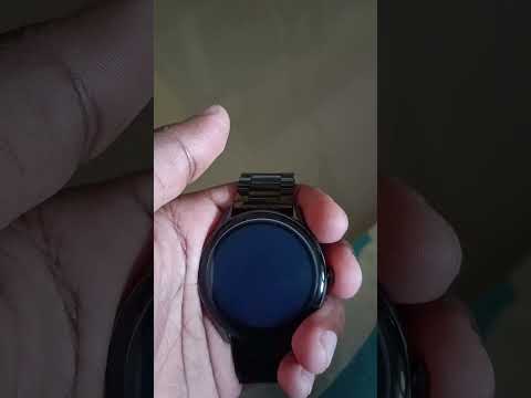 Black/White Screen..Does anyone know what is wrong with this?#smartwatch #blackscreen