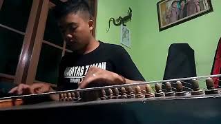 Download lagu Kacapi kawih mang kokoan , Dilangit Bandung Bulan Keur Mayung. mp3