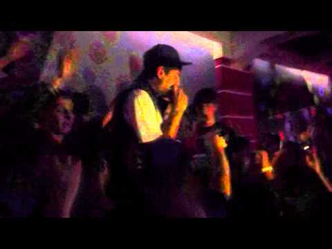 Sencho ft Xudo(Red Light)