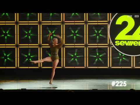 download lagu mp3 mp4 Molly Robinson, download lagu Molly Robinson gratis, unduh video klip Molly Robinson