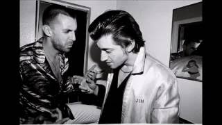 The Last Shadow Puppets - The Element of Surprise (Acoustic - FluxFM)