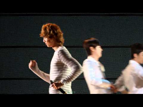 ze:a 110716  lotte world Watch out