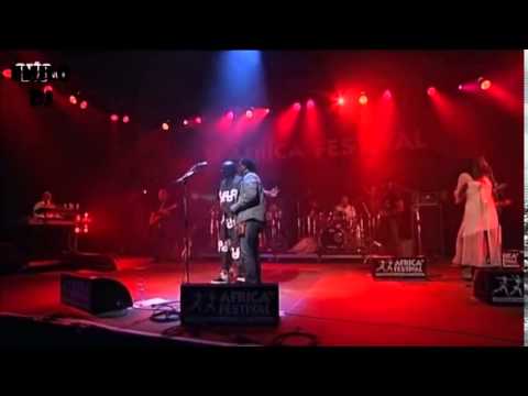 Papa Wemba   Sakana  Rail On feat Lokua Kanza  Maria Valencia en Live