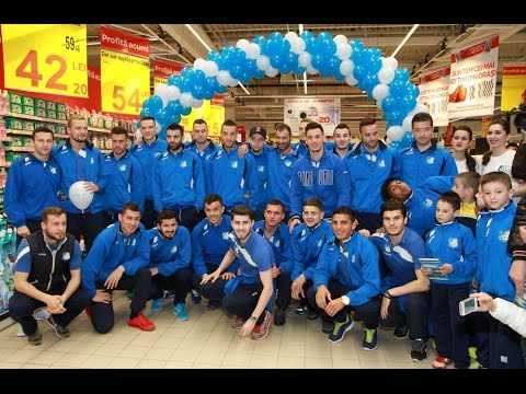 PANDURII TV / PANDURII TARGU JIU LA INTALNIRE CU SUPORTERII LA CARREFOUR TARGU JIU 13.03.2015