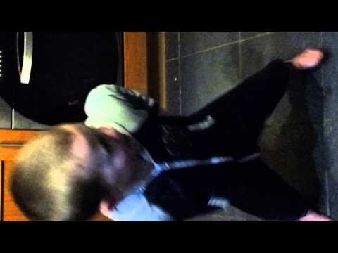 Callen dancing to hardkast 33