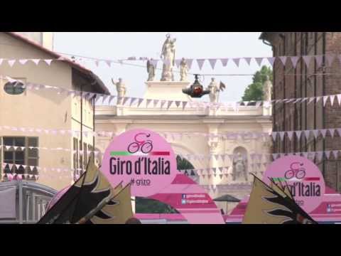 Il Giro d'Italia a Cherasco