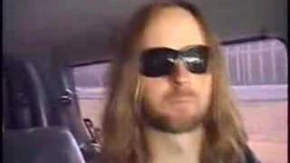 Download lagu Drowning Pool - Soldiers mp3 Download lagu Drowning Pool - Soldiers mp3