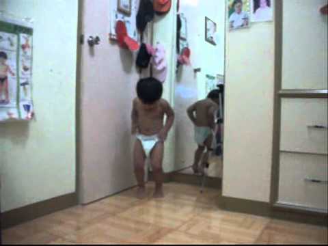 iyanboy (HYPER LIKOT)