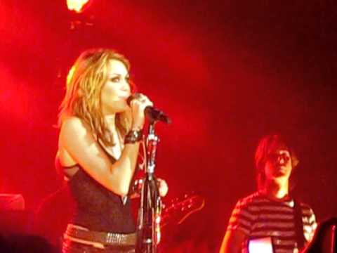 Miley Cyrus 'Every Rose Has It's Thorn' Intro