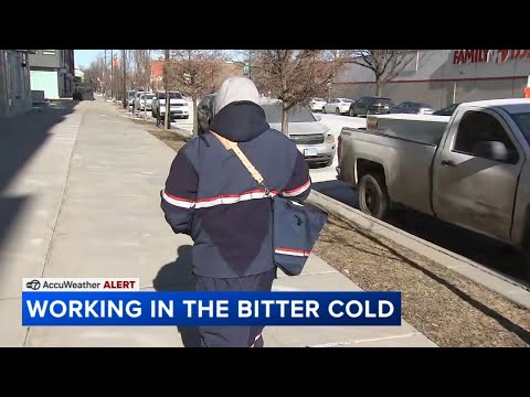 Chicago polar vortex: Workers brave extreme cold conditions